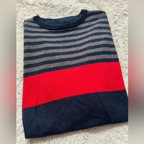 Gap Boy’s Size 12 Navy & Red Striped Sweater, Preloved - Picture 3 of 4